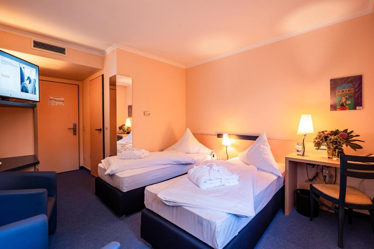 Hotel Am Tierpark Gotha Exteriör bild